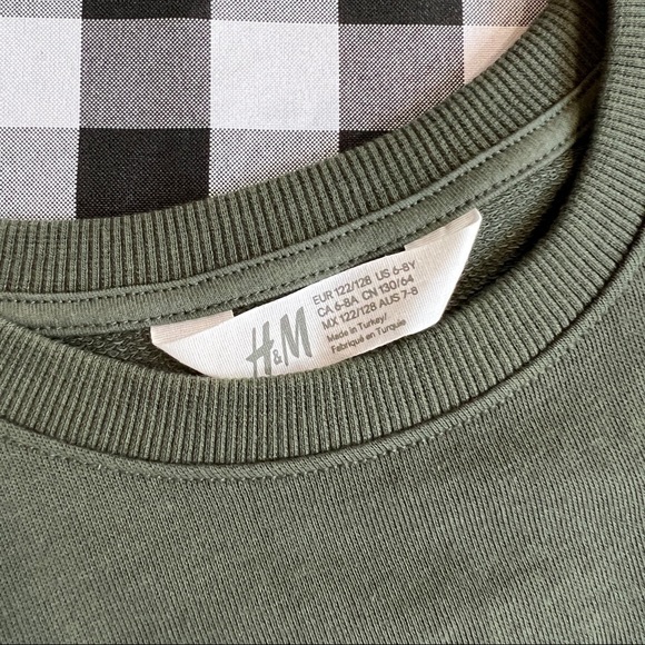 H&M dinosaur embossed green metallic sweatshirt - Picture 4 of 5